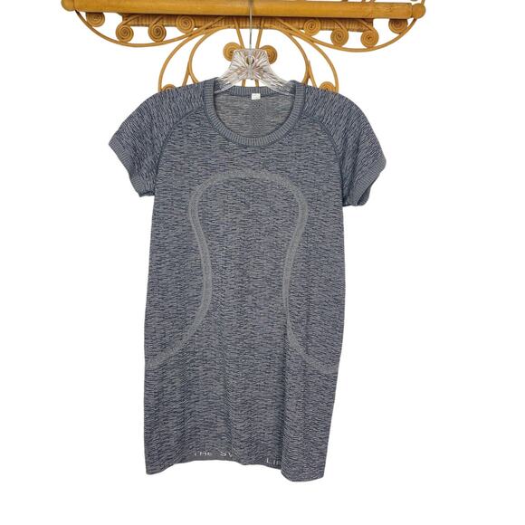 Lululemon women's swiftly tech short sleeve tee 8 - Picture 1 of 4